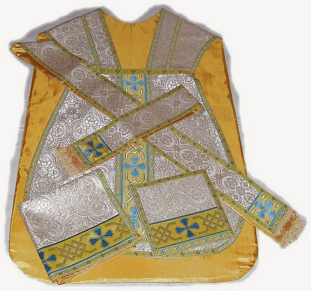 Christmas Vestments in Roman Style!